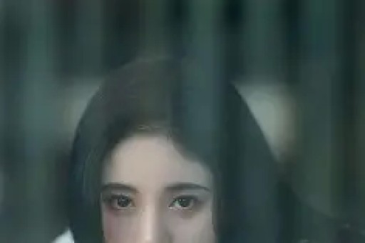 刚分手一周！八卦媒体爆料：维尼修斯在私人场所与数位女性聚会