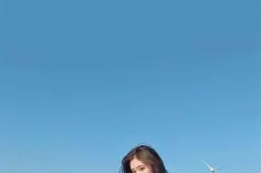 薛之谦演唱会成吃瓜现场！美女粉丝疑出轨富豪大哥遭正宫男友抓包