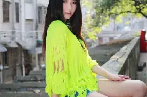 近年来随着社交媒体的普及和发展公众人物的形象管理愈发受到重视人设（persona）成为了塑造和维护形象的一个重要手段。然而频繁出现的人设坍塌事件不禁引发深思：为何看似稳固的会在瞬间土崩瓦解？这背后隐藏